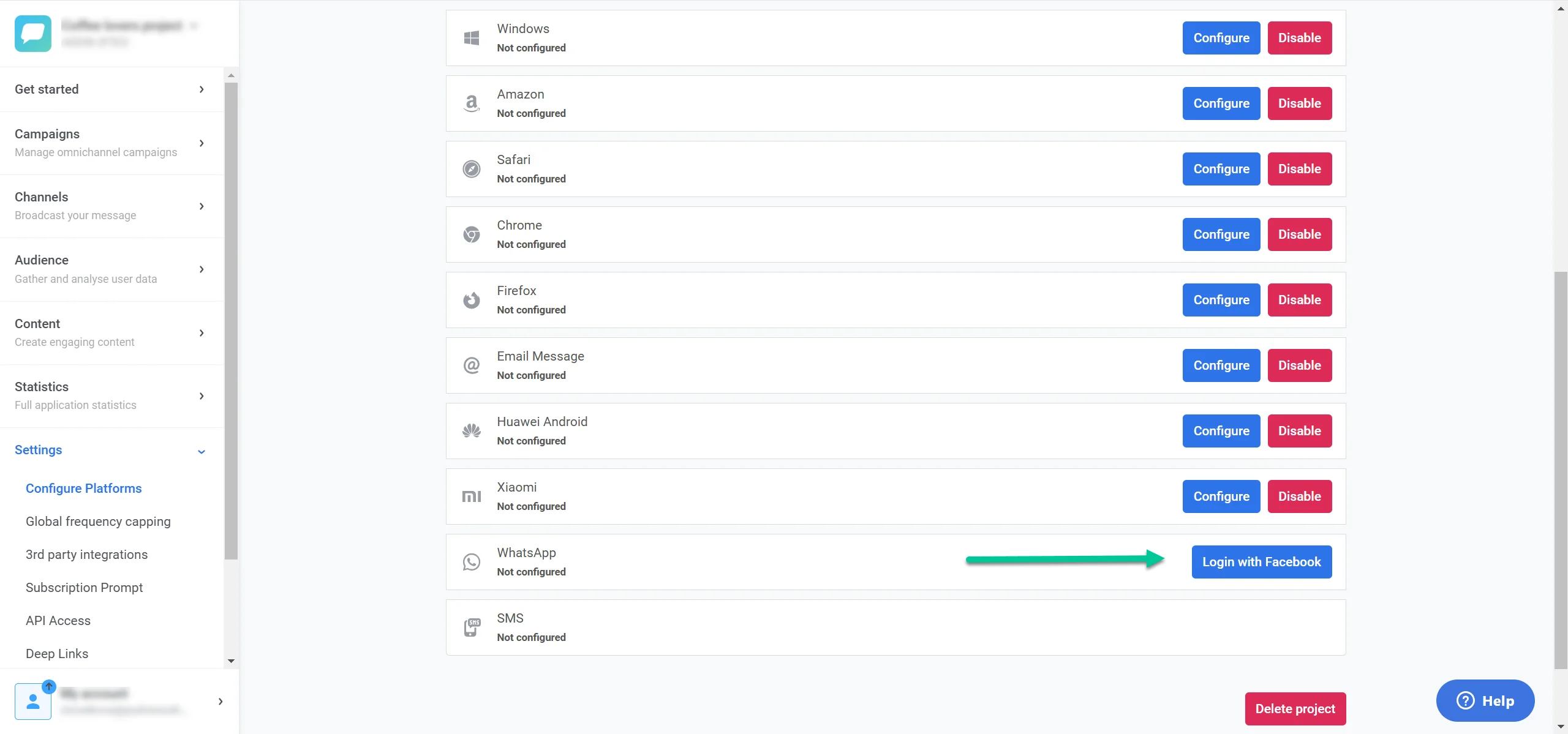 قائمة الإعدادات تعرض خيار إعداد المنصات ومنصة واتساب مع زر تسجيل الدخول باستخدام فيسبوك.