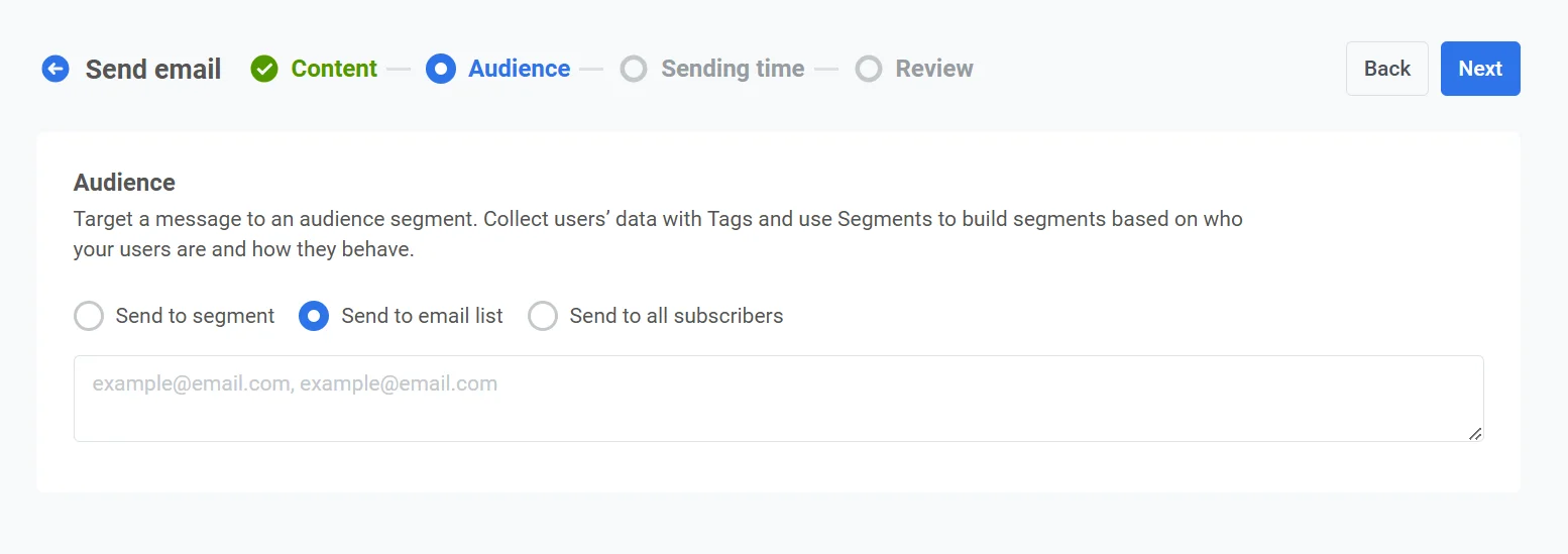 Opción Enviar a lista de direcciones con campo de texto para introducir direcciones de correo electrónico separadas por comas
